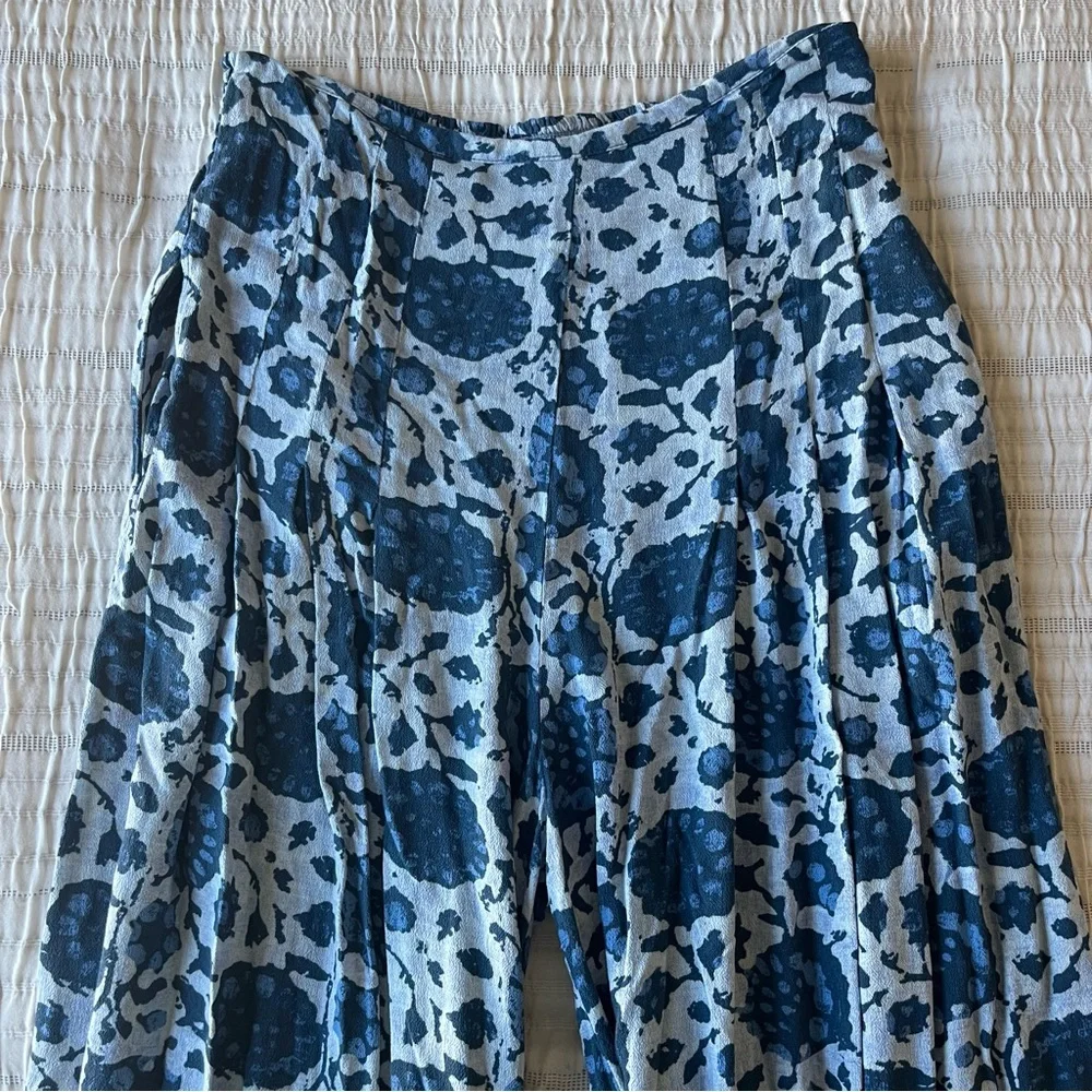 Free People Medium Lady Lady Printed Blue Cropped Pants - Picture 7 of 8